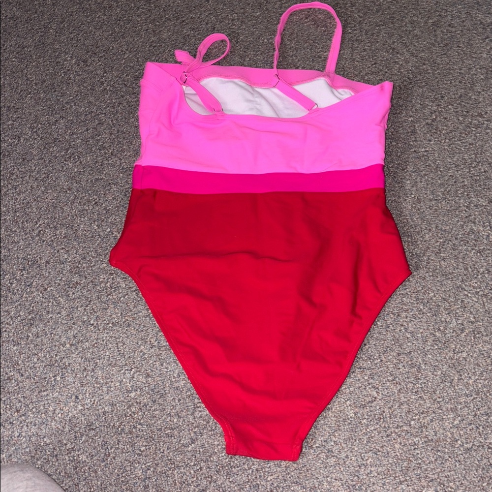 Bathing suit - Picture 2 of 2